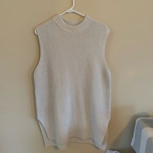 Over sized sweater vest